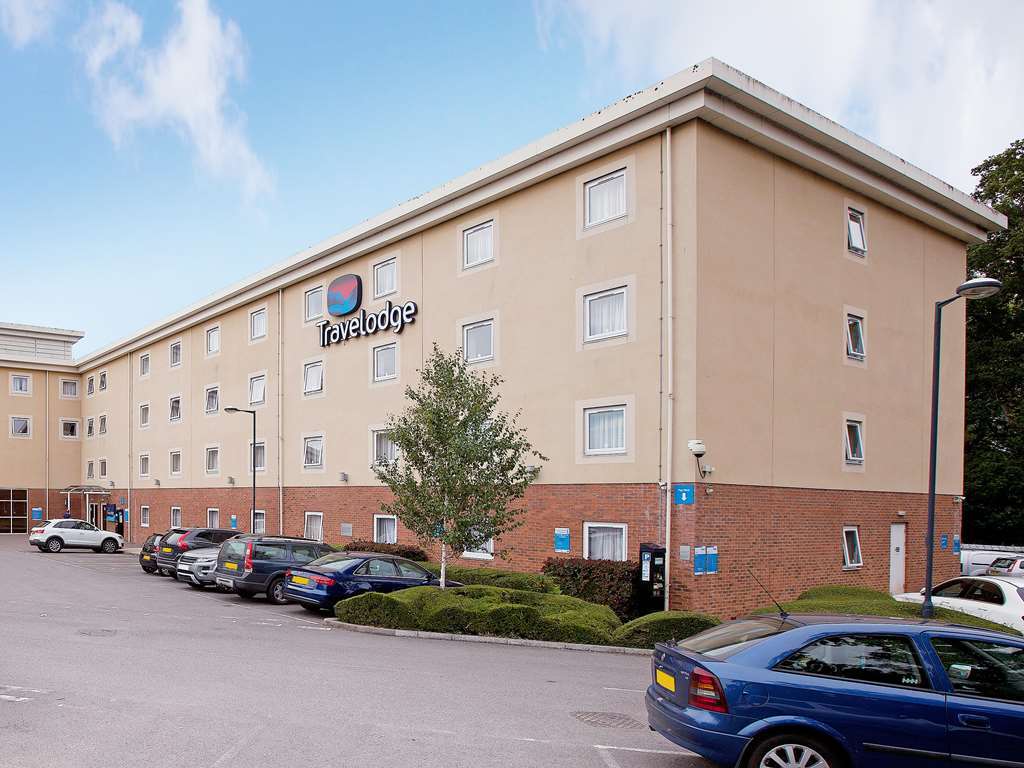 Travelodge Cheltenham Exteriör bild